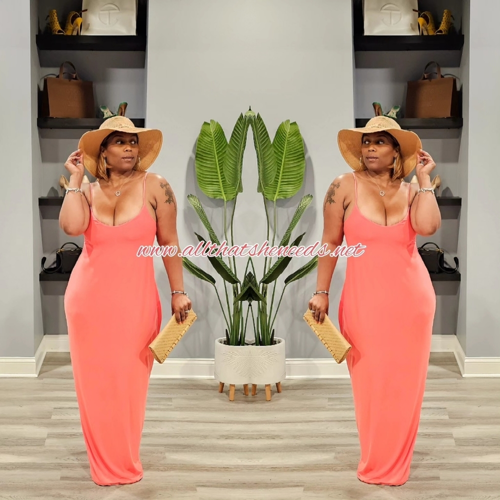 Out of the Office Maxi Dress (Reg/Plus)